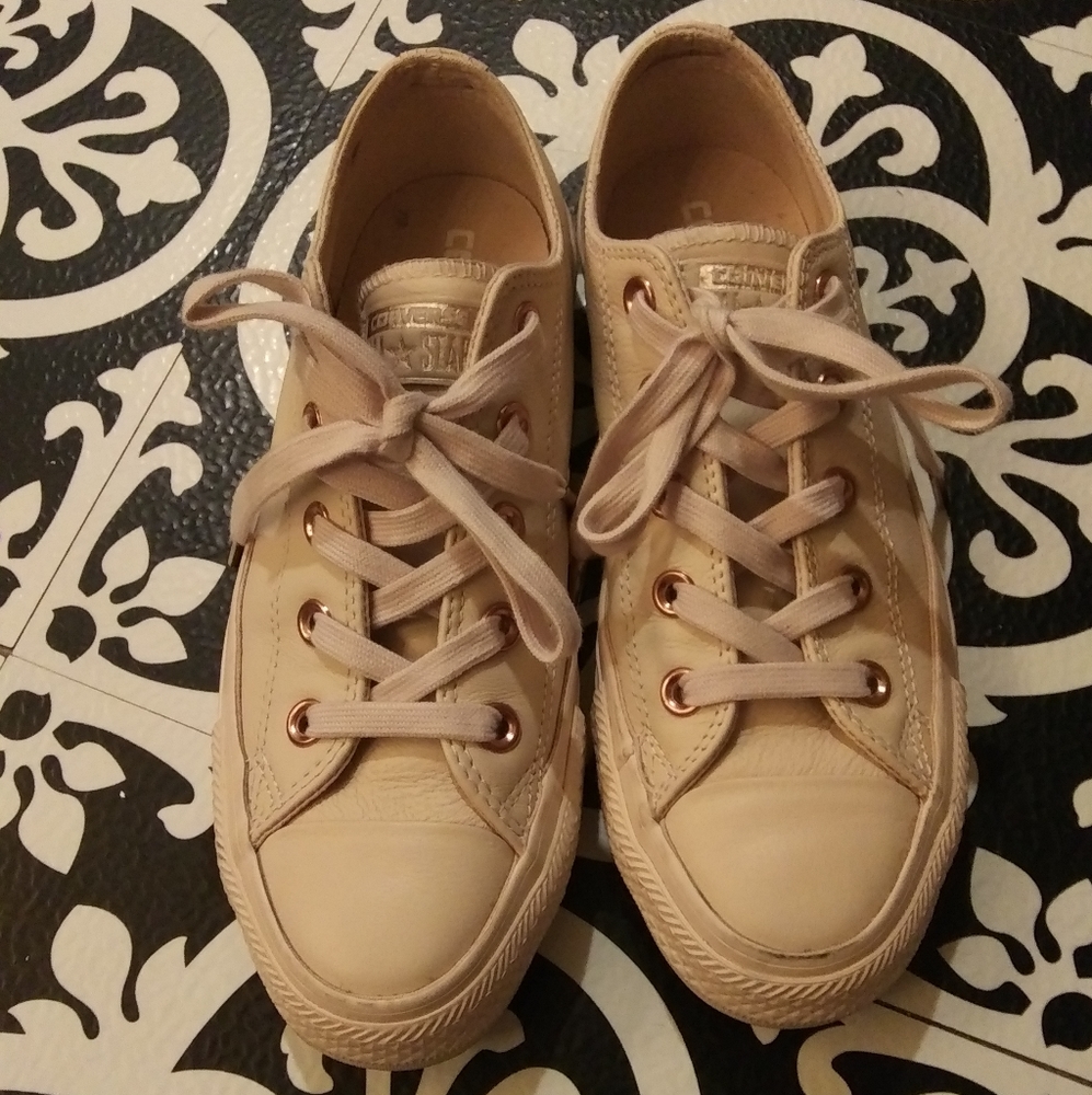 Converse cream & rose gold leather shoes size 6